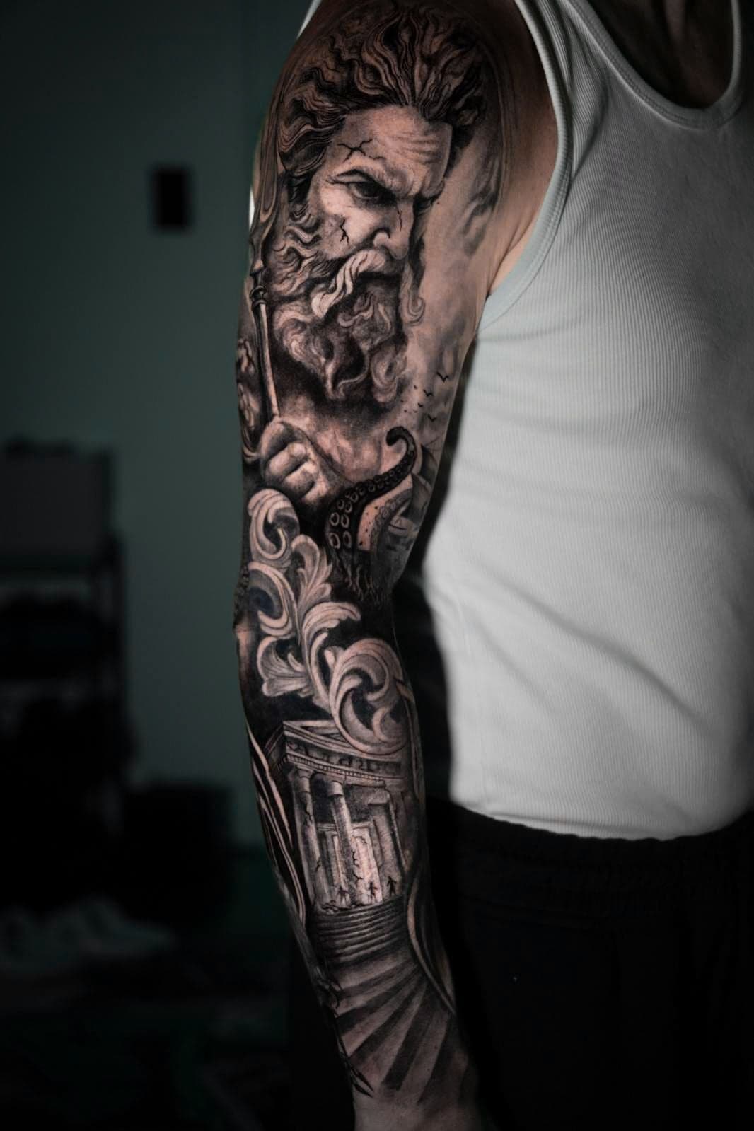 Poseidon Sleeve